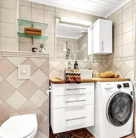 Solrik Endeleilighet Pa Hovin. 아파트 *