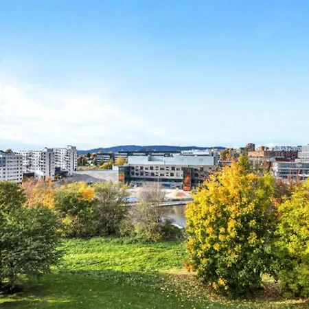 Solrik Endeleilighet Pa Hovin. *