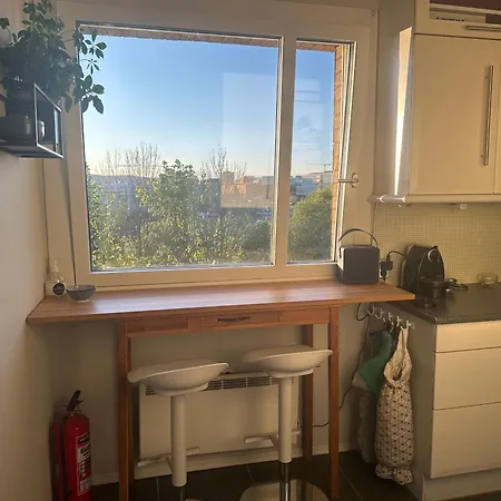 Solrik Endeleilighet Pa Hovin. * Oslo