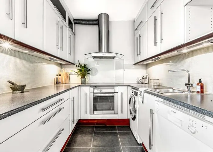 Solrik Endeleilighet Pa Hovin.