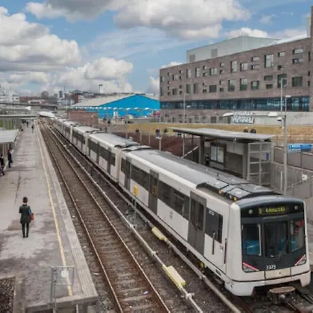 Solrik Endeleilighet Pa Hovin. Apartamento *