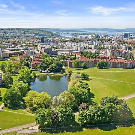 Solrik Endeleilighet Pa Hovin. Oslo