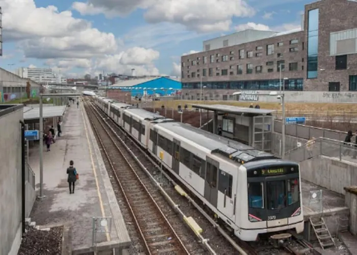 Solrik Endeleilighet Pa Hovin. 公寓 *